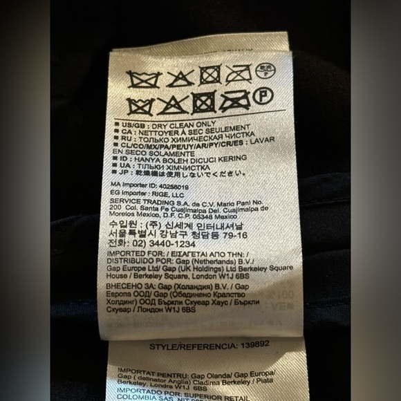 COPY - Gap small pleated mini skirt with pockets - Picture 16 of 16